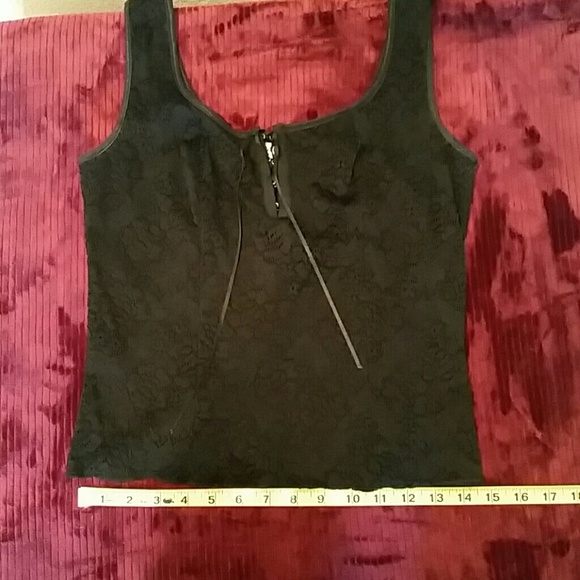 Ladies lace tank top,  size M - Picture 3 of 4